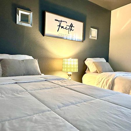 Traveler Stay Plus Eagle Pass Dış mekan fotoğraf